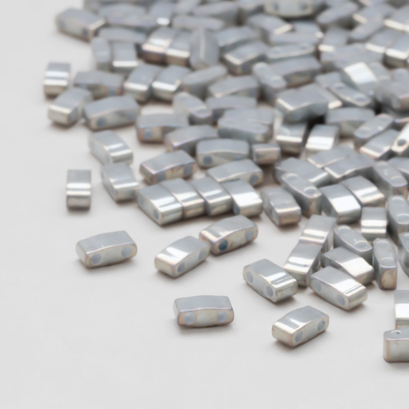 TILAビーズ　ゴールドラスター