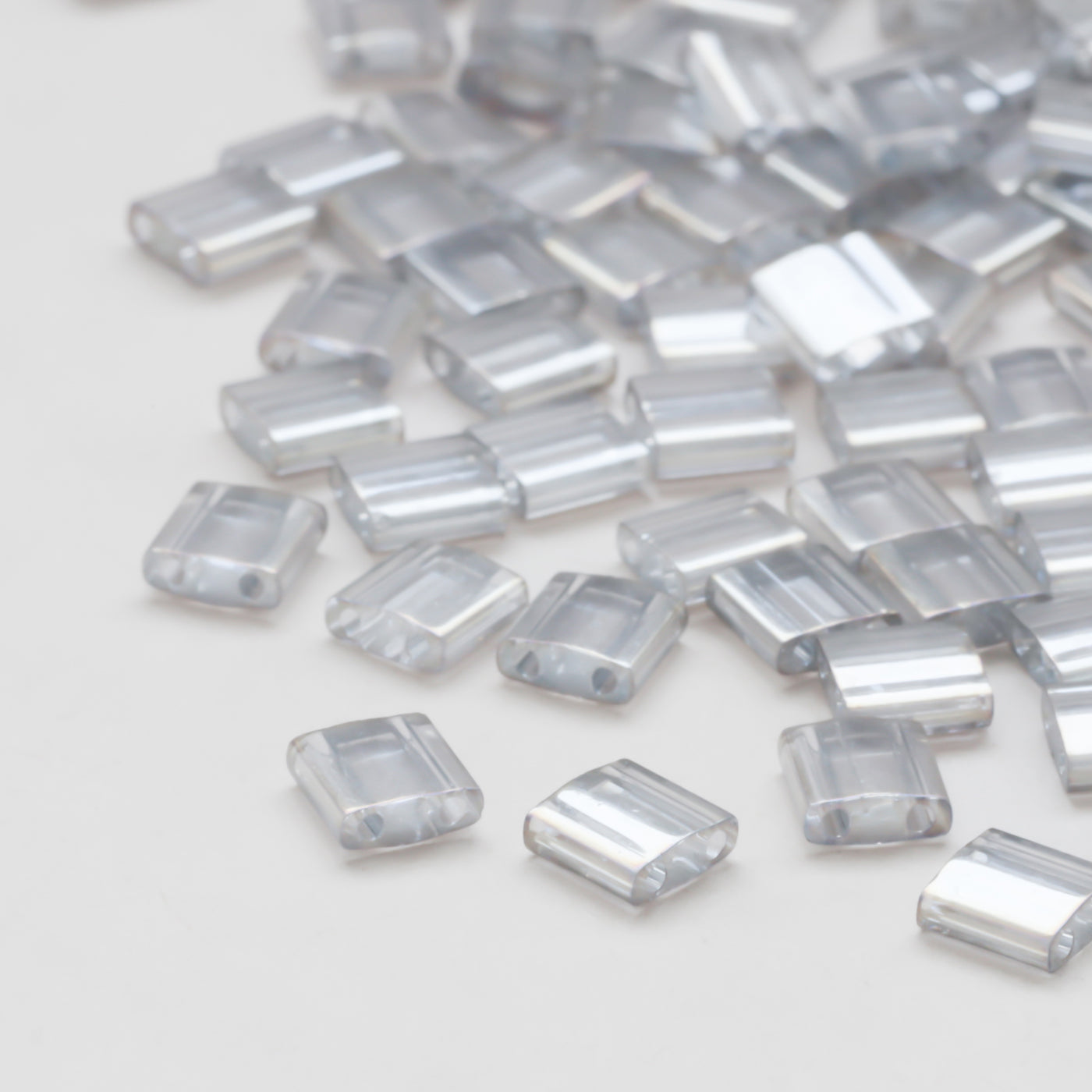 TILAビーズ　ゴールドラスター