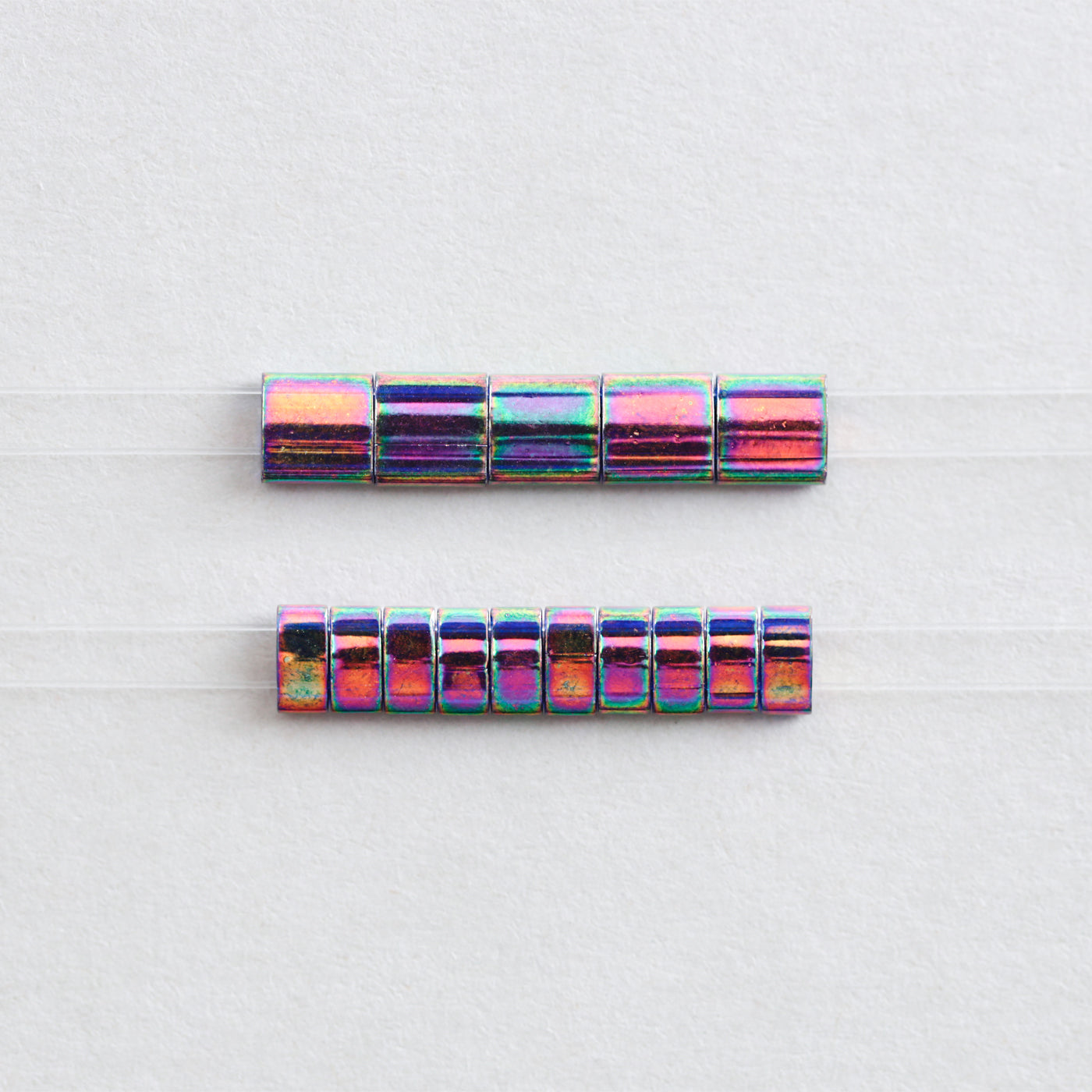 TILAビーズ　ゴールドラスター