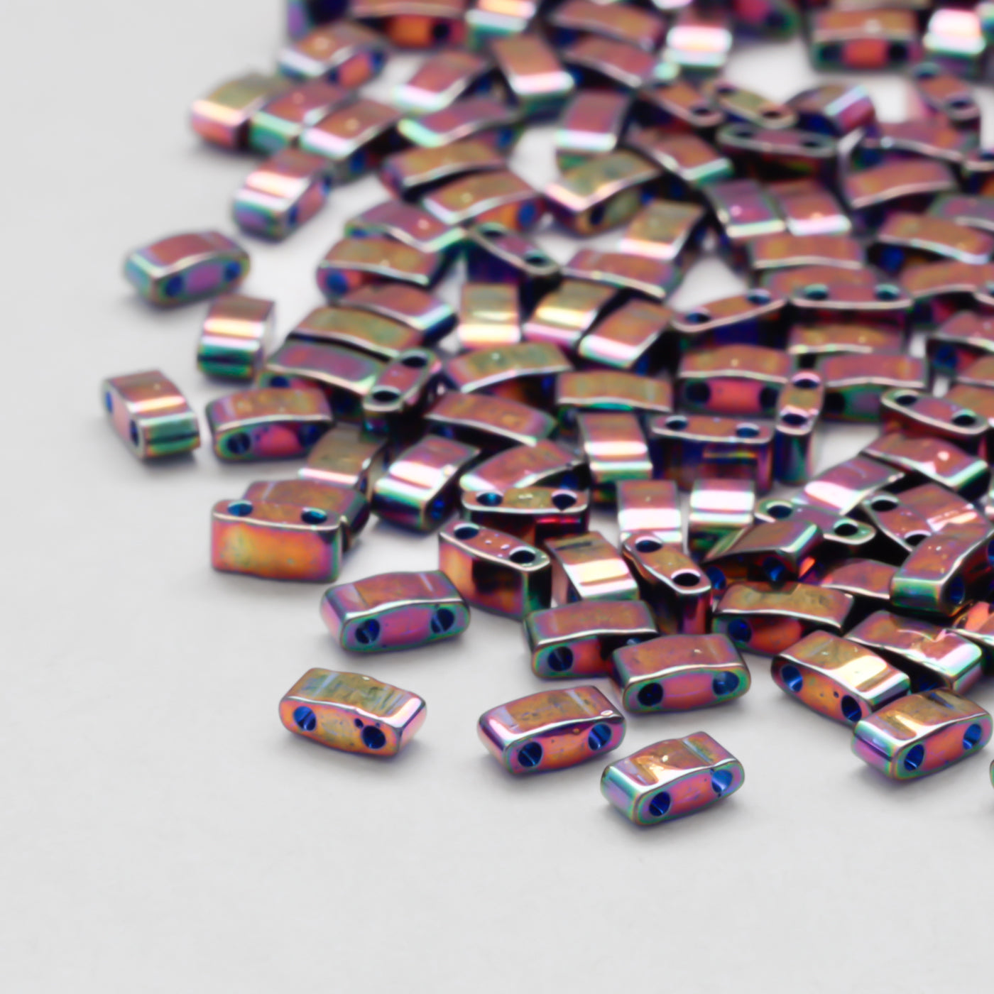 TILAビーズ　ゴールドラスター