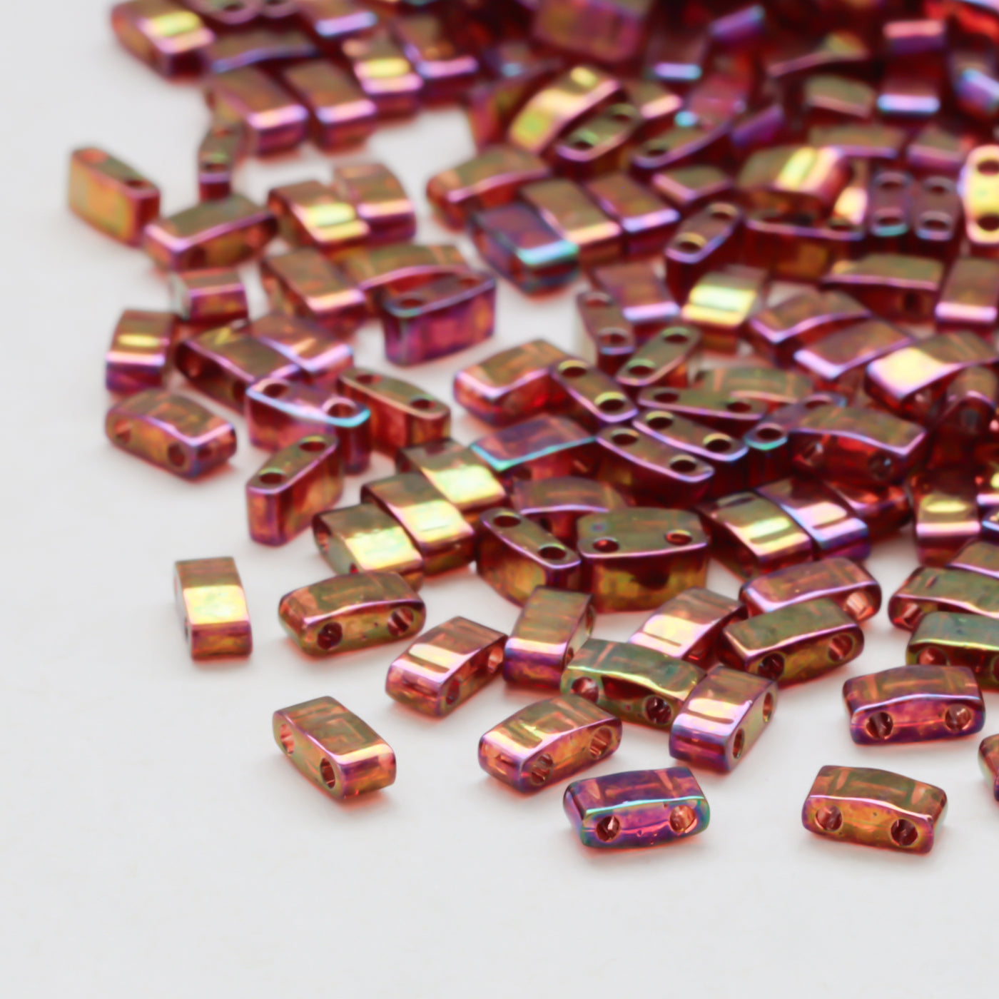 TILAビーズ　ゴールドラスター