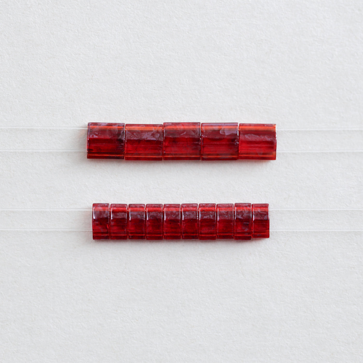 TILAビーズ　ゴールドラスター