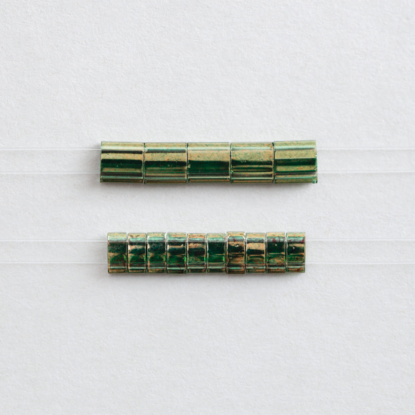 TILAビーズ　ゴールドラスター