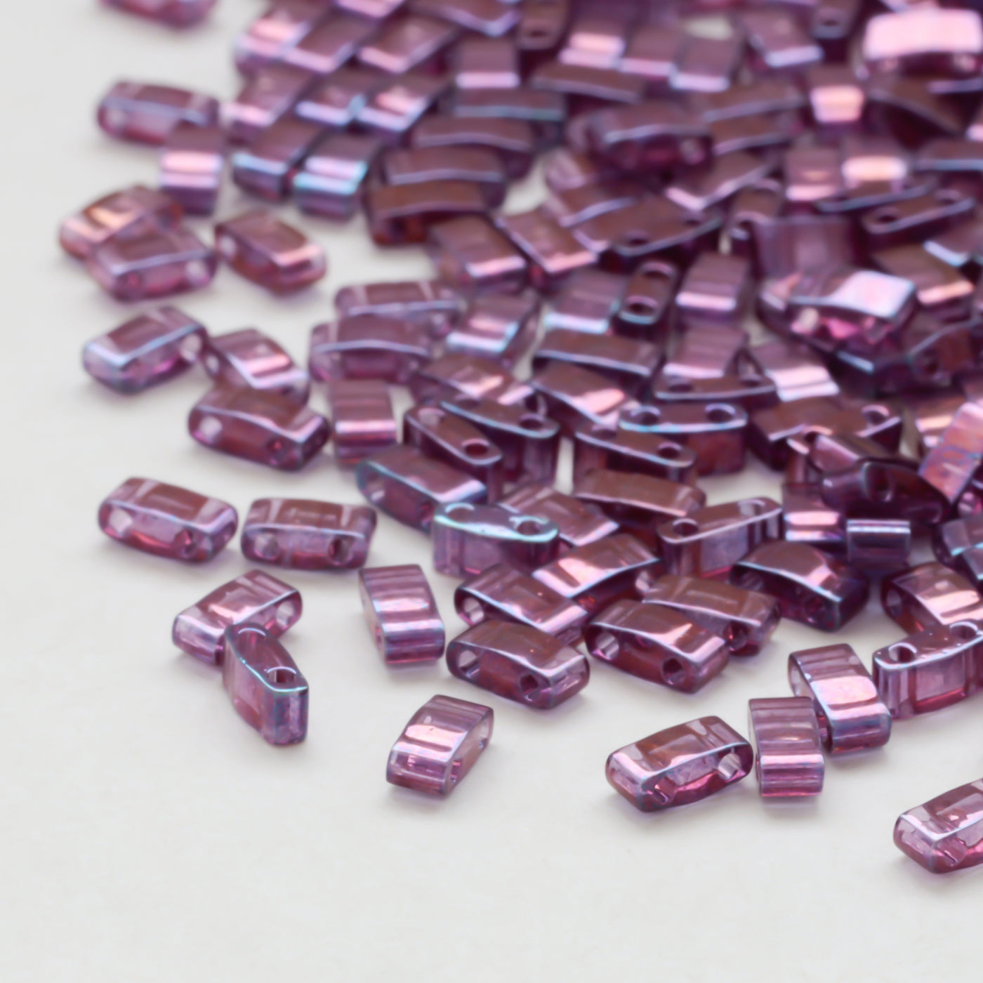 TILAビーズ　ゴールドラスター