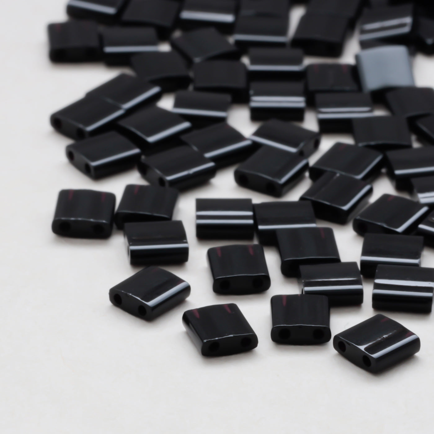 TILAビーズ　ギョク