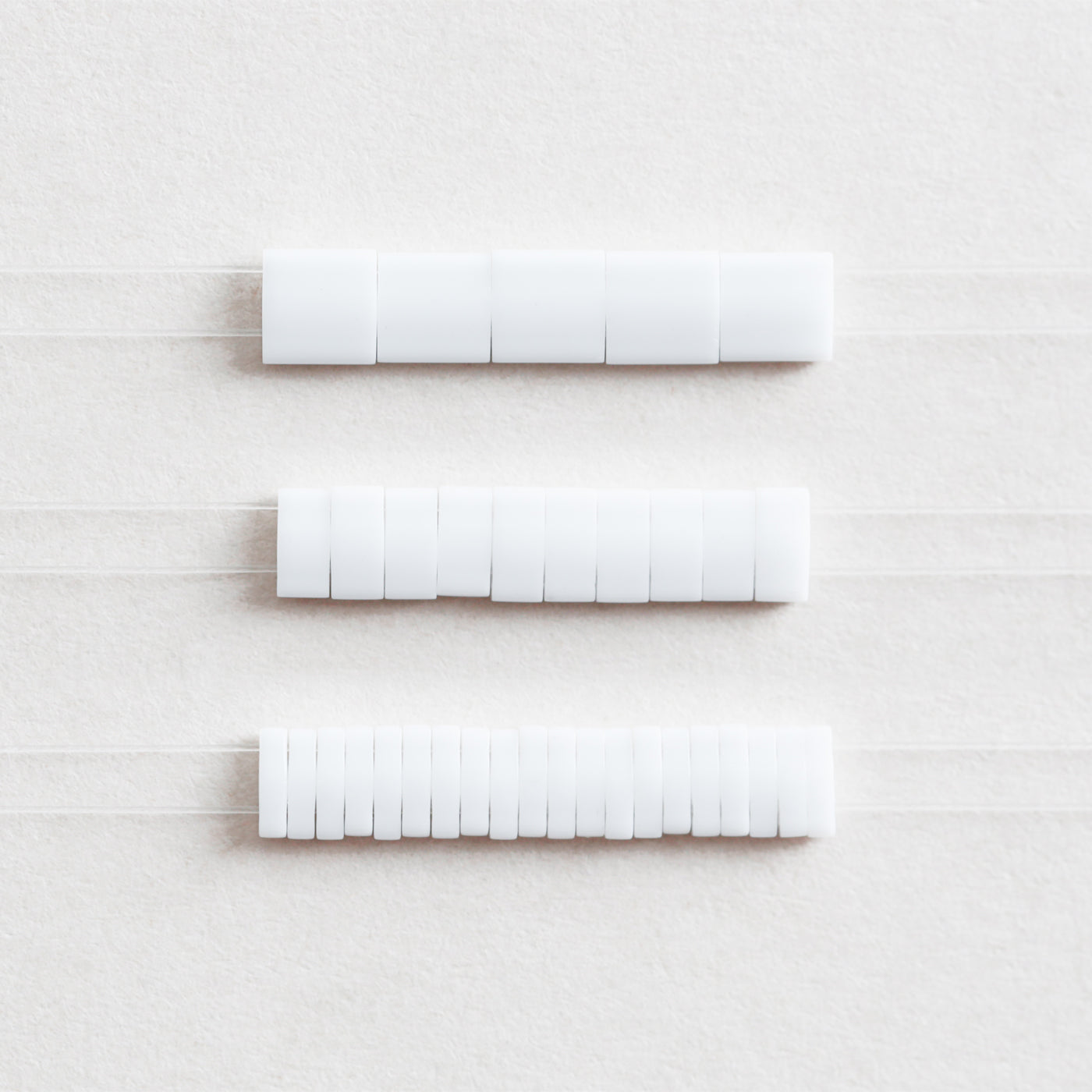 TILAビーズ　ギョク