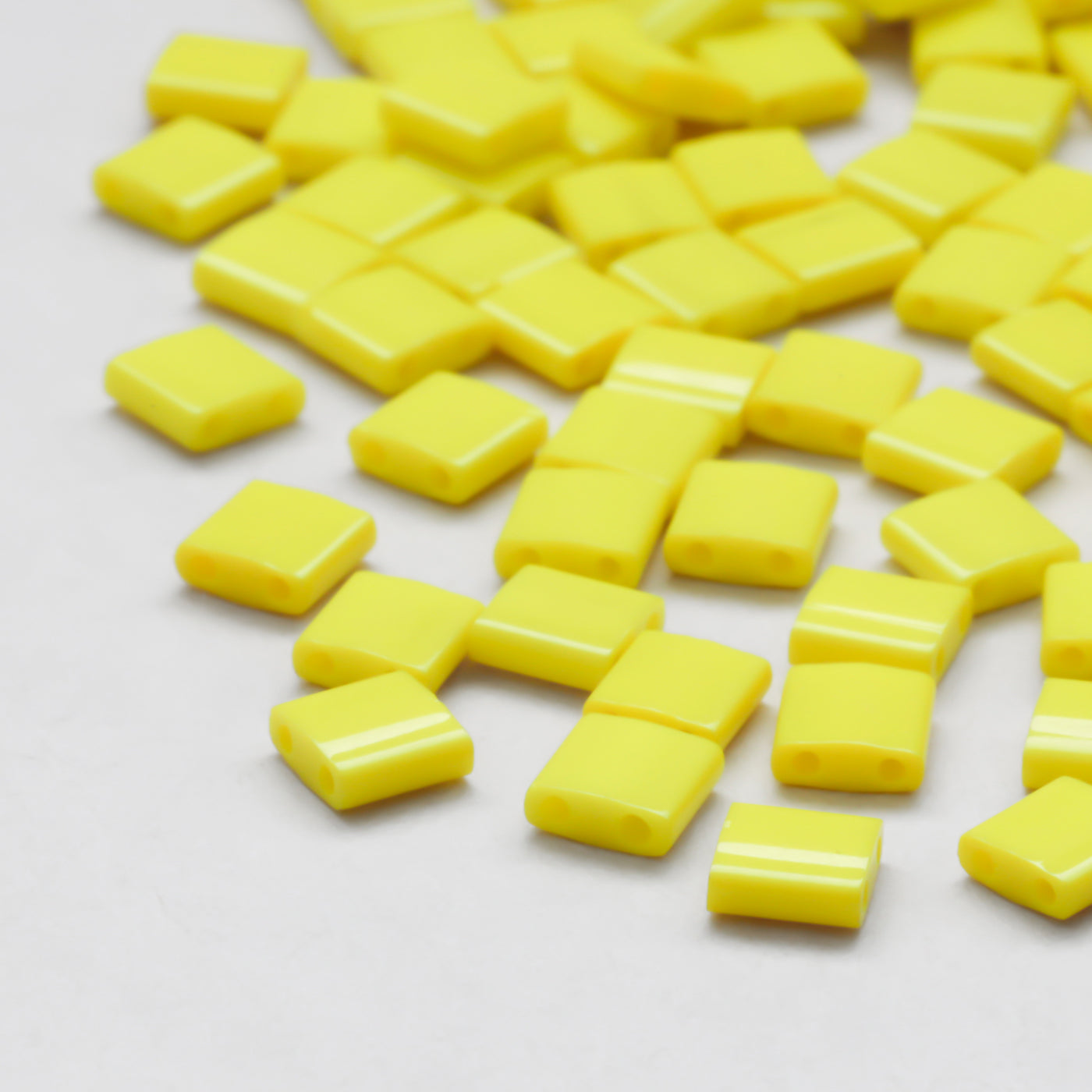 TILAビーズ　ギョク