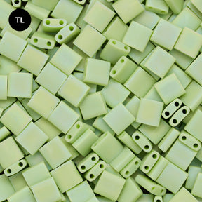 TILAビーズ　ギョクツヤ消しレインボー