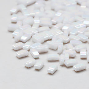 TILAビーズ　ギョクレインボー