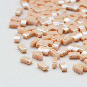 TILAビーズ　ギョクレインボー