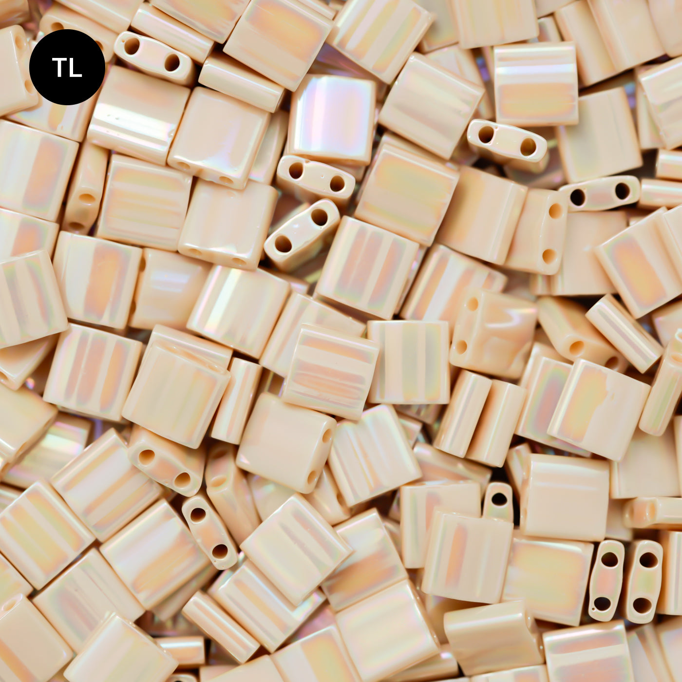 TILAビーズ　ギョクレインボー