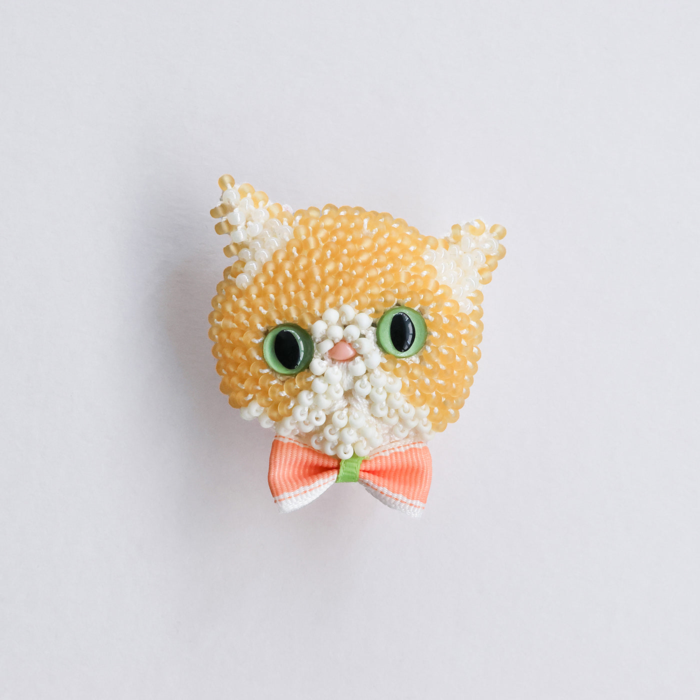 ビーズ編みの猫ブローチキット