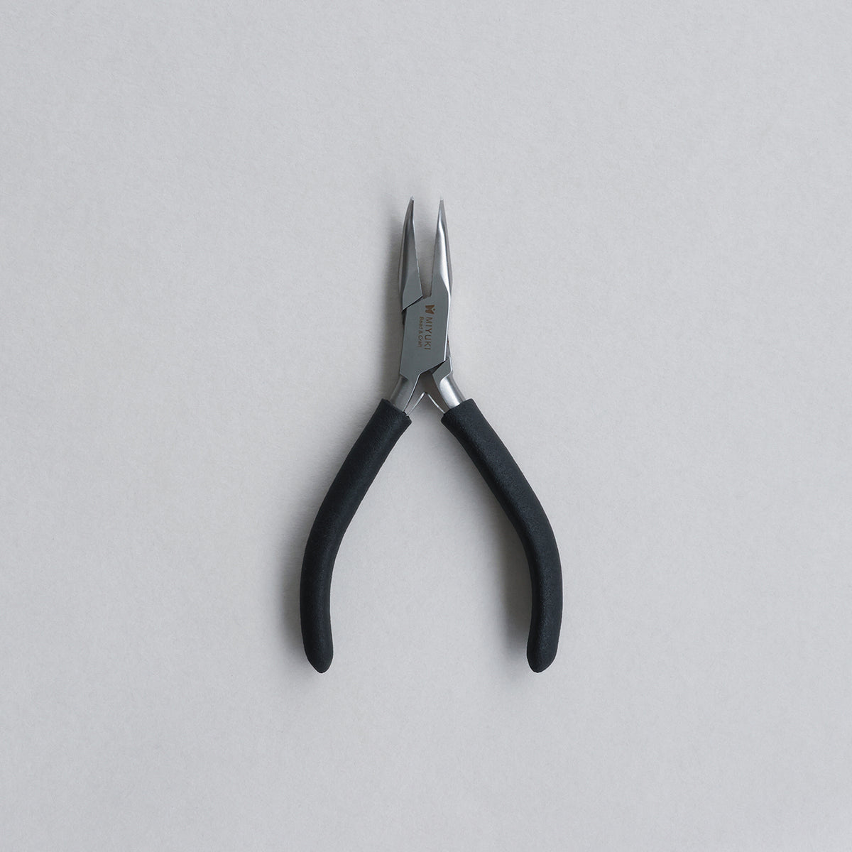 先細ベントプライヤー