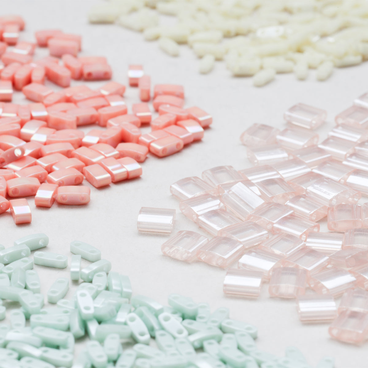 TILAビーズ　ガラスエナメル