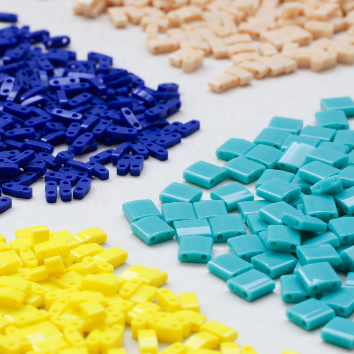 TILAビーズ　ギョク