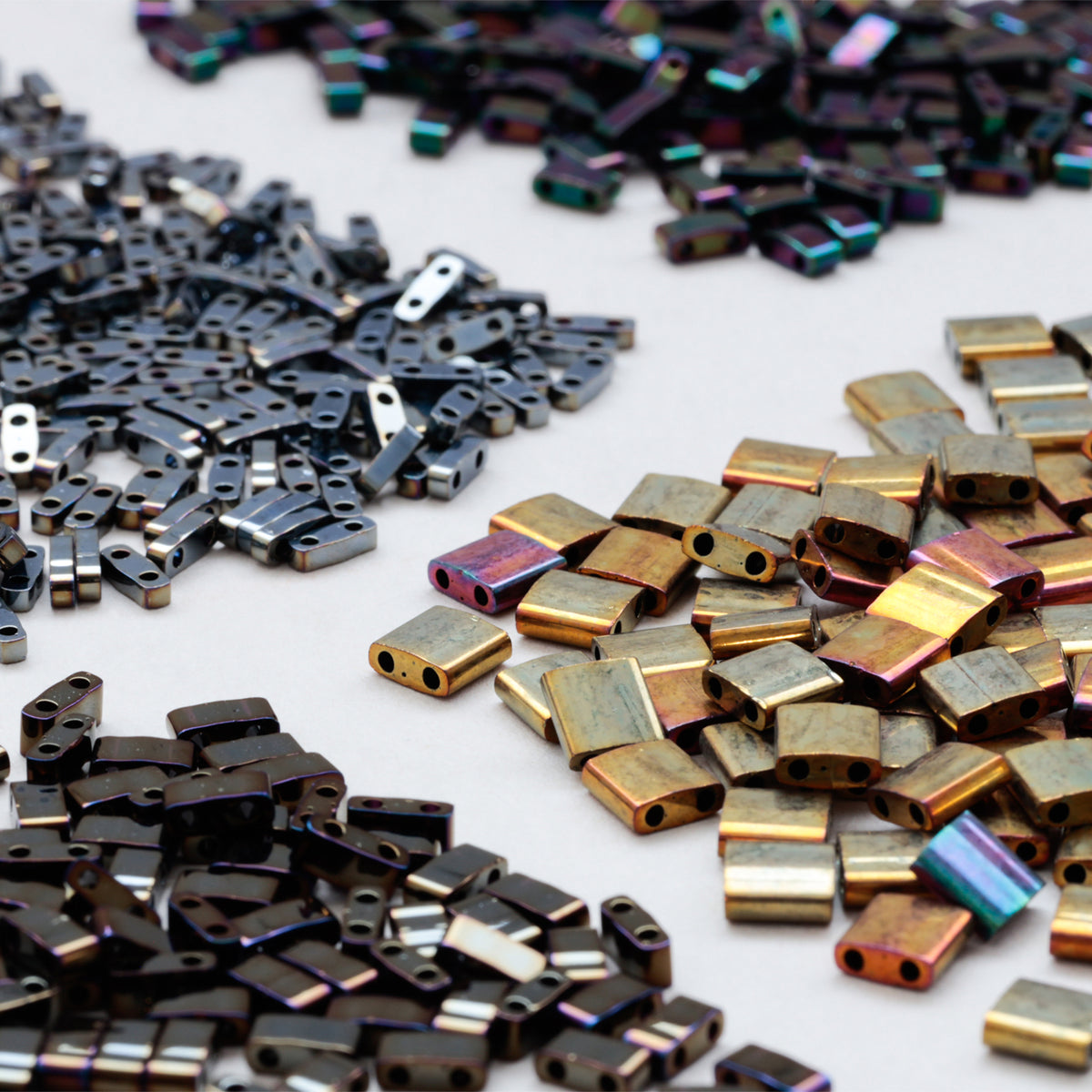 TILAビーズ　メタリック