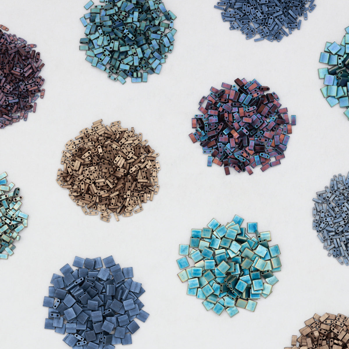 TILAビーズ　メタリックツヤ消し