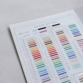丸特小（Round Rocailles 15/0）　実物サンプル帖